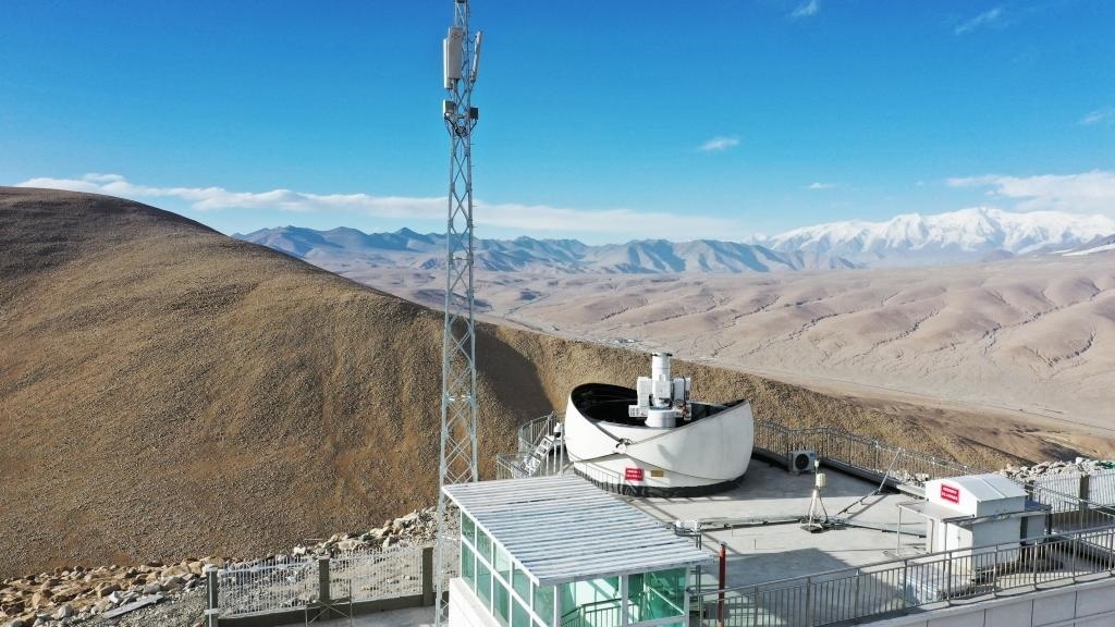 正在運行的塔縣星地激光通信地面站。（中國科學院空天信息創(chuàng)新研究院供圖）