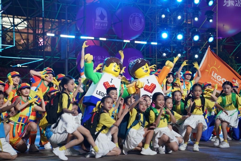 9月14日晚，演員在上海旅游節(jié)開幕式上表演。新華社發(fā)（陳浩明 攝）