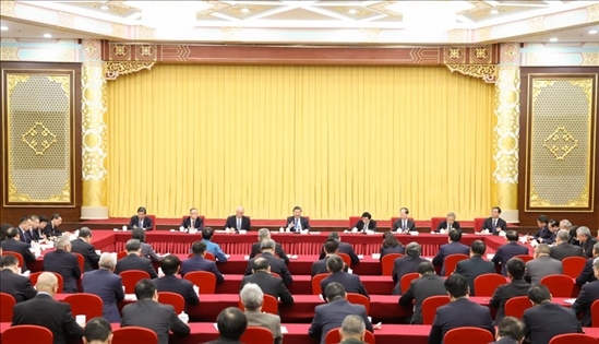 2024年3月6日，中共中央總書記、國家主席、中央軍委主席習(xí)近平看望參加全國政協(xié)十四屆二次會(huì)議的民革、科技界、環(huán)境資源界委員，并參加聯(lián)組會(huì)，聽取意見和建議。新華社記者 黃敬文 攝