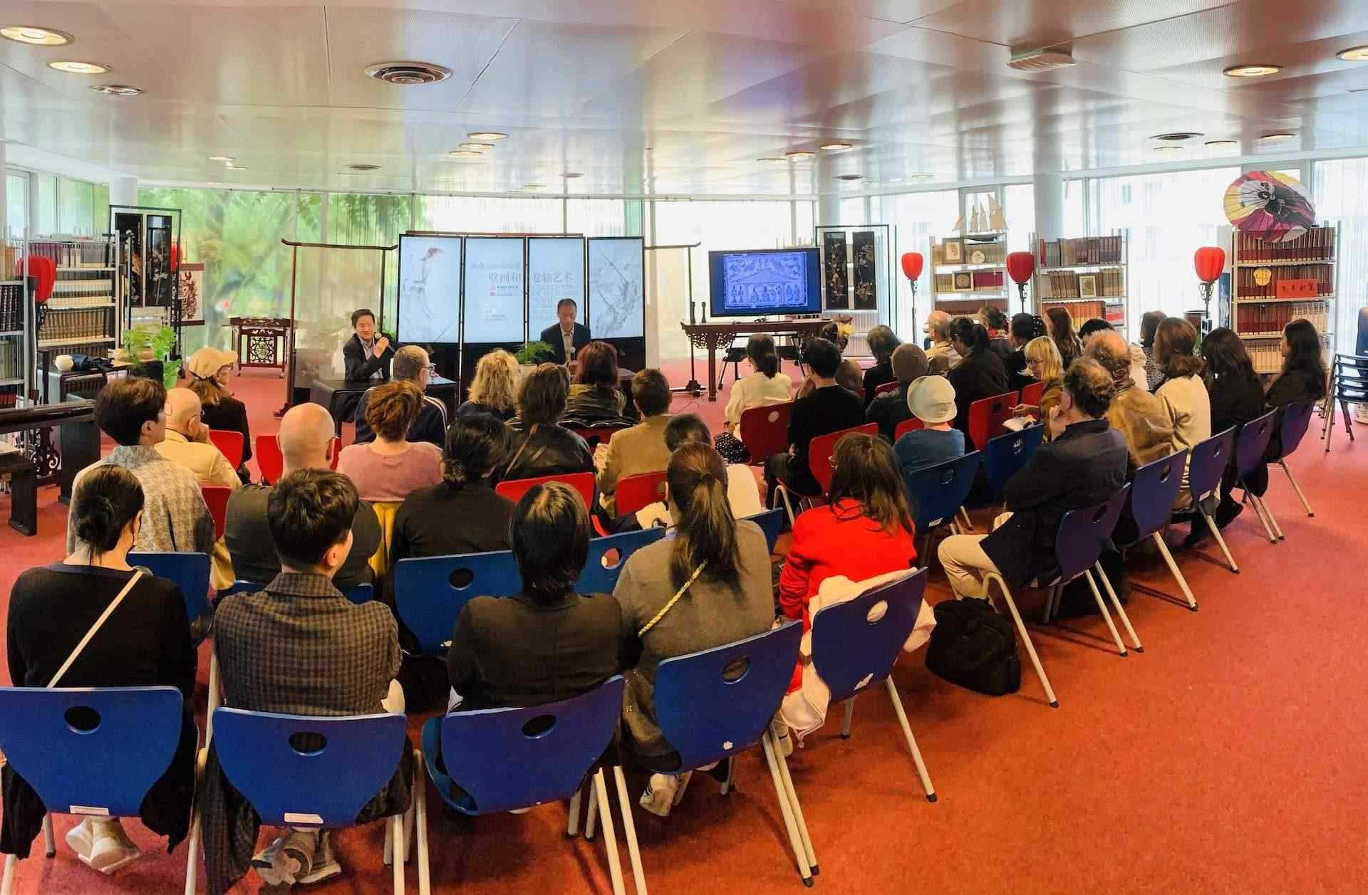 “絲路丹青——絲綢之路沿線壁畫(huà)傳摹展”在巴黎中國(guó)文化中心隆重開(kāi)幕。中國(guó)藝術(shù)研究院供圖