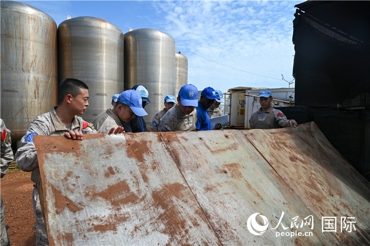 圖3 查看污水處理系統(tǒng)。謝坤攝