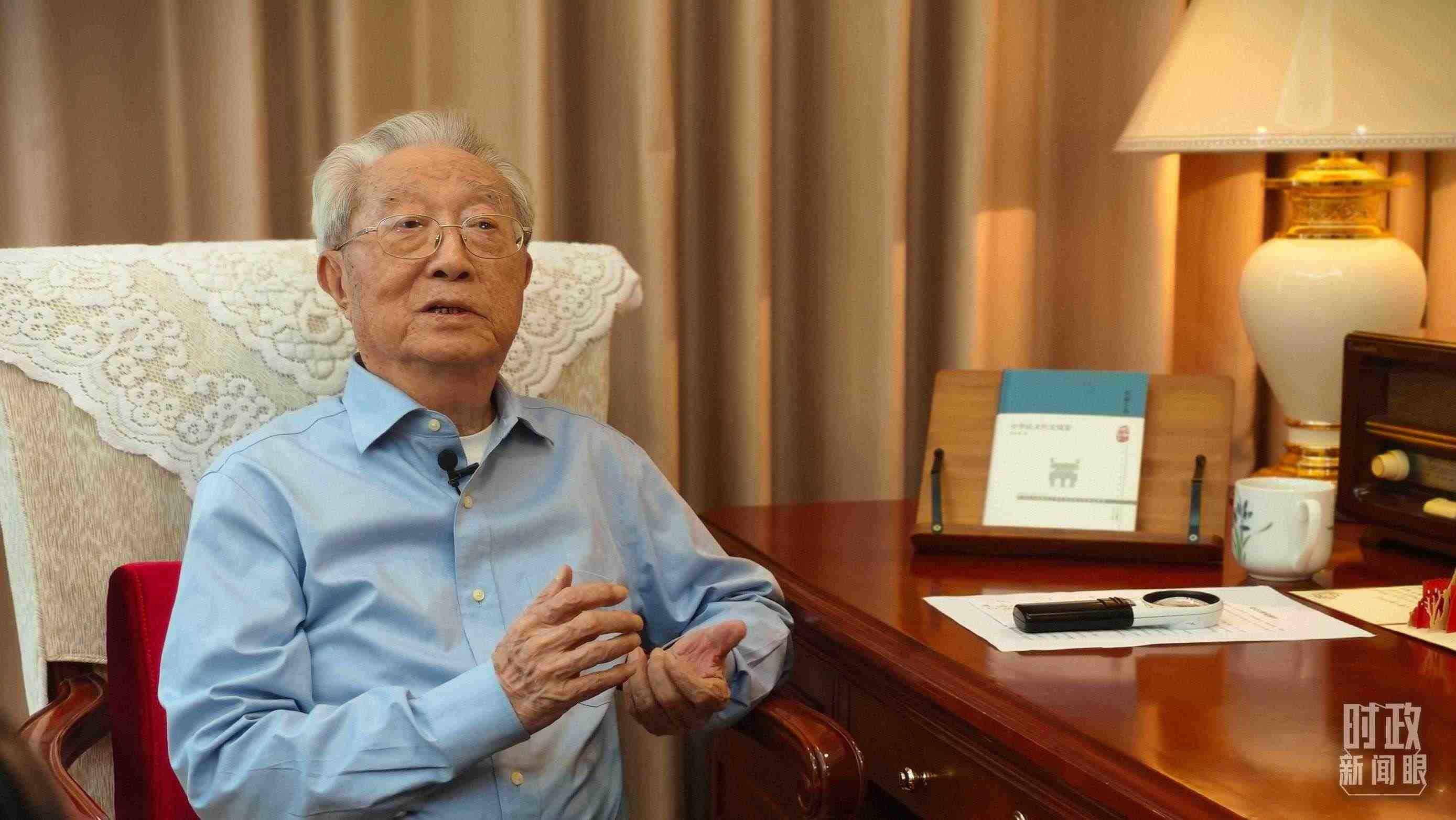 “人民教育家”國家榮譽稱號獲得者張晉藩。（總臺央視記者李立拍攝）