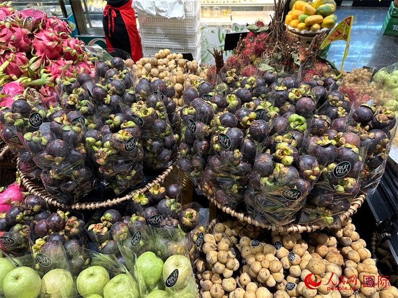泰國超市售賣的山竹。人民網(wǎng)記者 簡(jiǎn)承淵攝