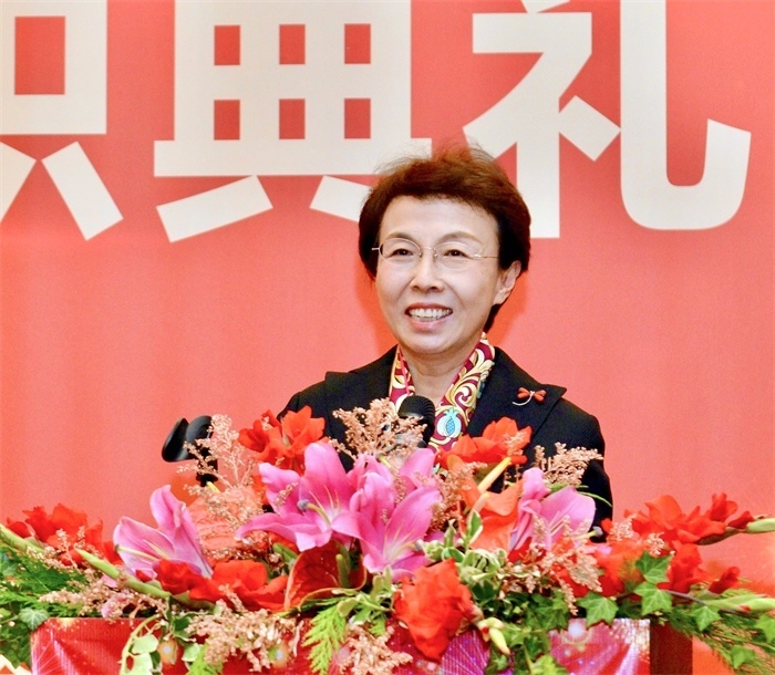 中國(guó)僑聯(lián)副主席程紅出席比利時(shí)浙江籍僑團(tuán)聯(lián)盟第二屆主席團(tuán)就職典禮并致辭。比利時(shí)浙江籍僑團(tuán)聯(lián)盟供圖