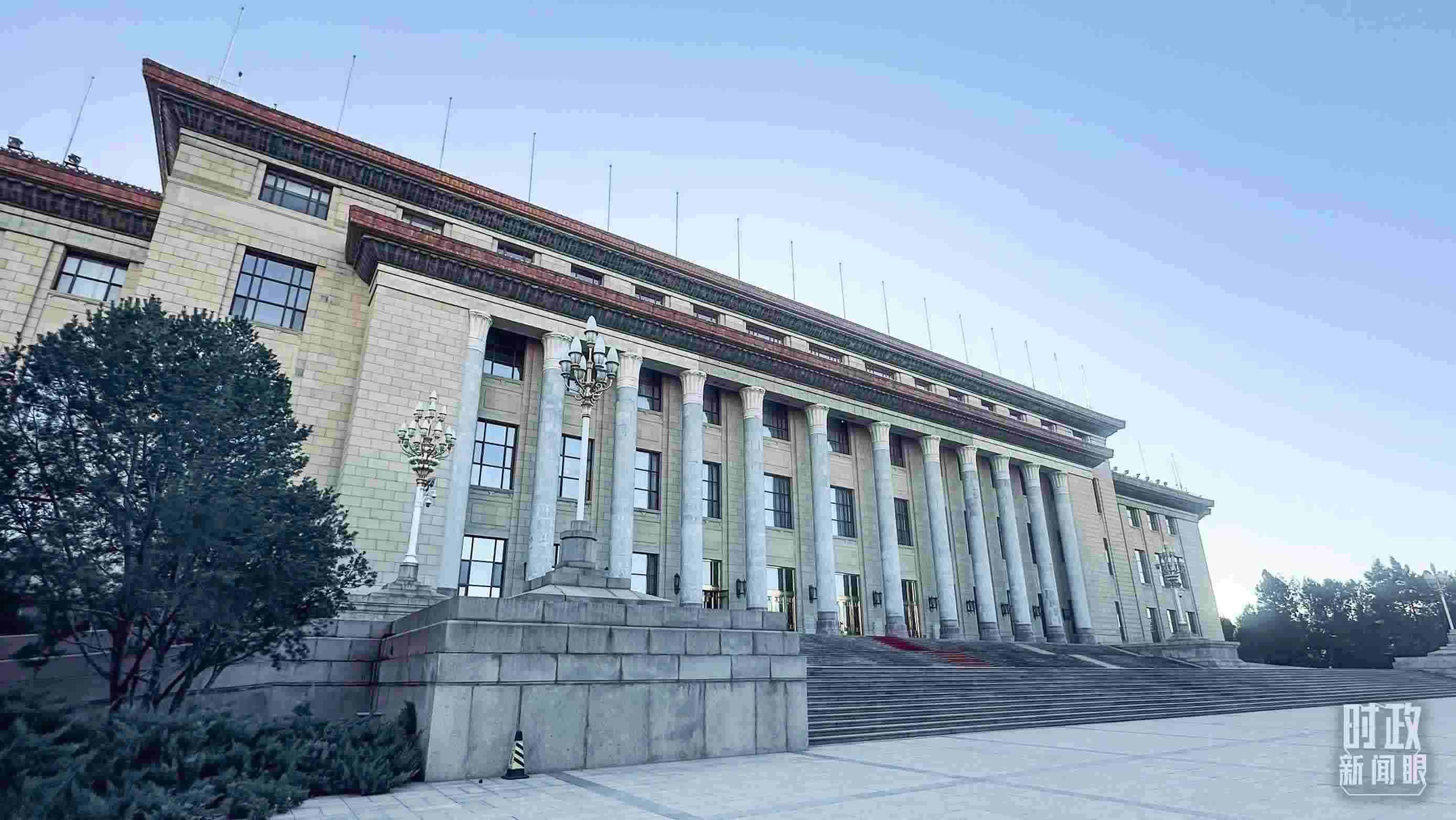 △第四次“一帶一路”建設(shè)工作座談會在北京人民大會堂舉行。（總臺央視記者范一鳴拍攝）