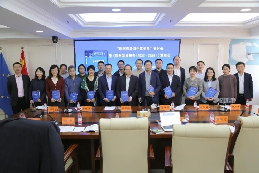 參會(huì)人員合影。吳迪攝