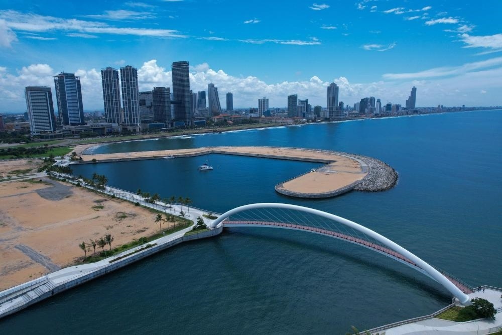 這是2024年10月26日在斯里蘭卡科倫坡港口城拍攝的城市風(fēng)光。新華社發(fā)（科倫坡港口城供圖）