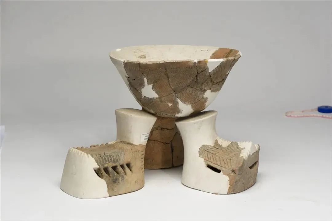 陶缽支座組合。國博供圖