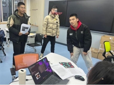 智能無人系統(tǒng)“做中悟”高階項目式課程。校方供圖