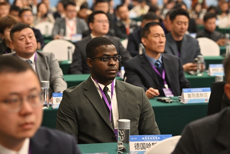 外企代表參加“進博會走進湖北”活動主題推介會。人民網(wǎng)記者 翁奇羽攝