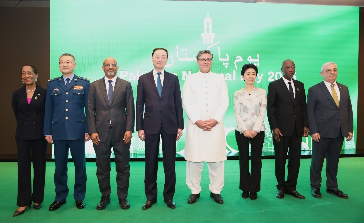 出席招待會的主要嘉賓合影。巴基斯坦駐華大使館供圖