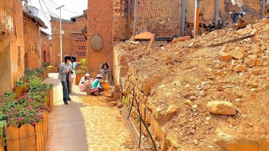 川美學(xué)生戶(hù)外實(shí)踐。