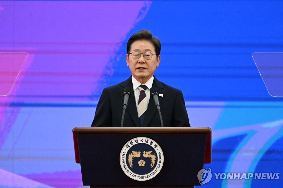 李在明4日上午在第21屆韓國總統(tǒng)就職宣誓儀式上宣誓就職。（圖片來源：韓聯(lián)社）